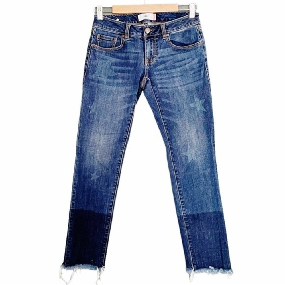 Cabi Celebrity Wash Jeans Size 0 Low Rise Slim Boyfriend Star Print Raw Hem